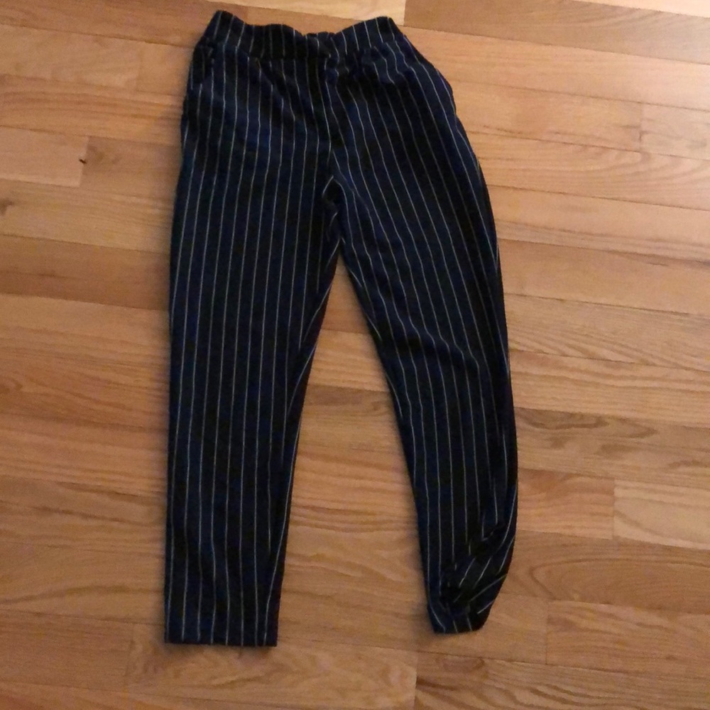 tight navy blue pants